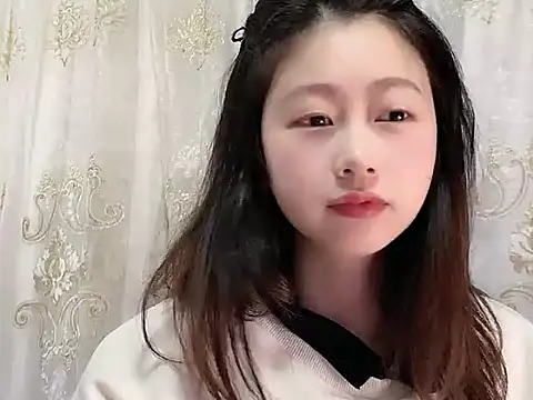 nuannuan35593 online show from November 13, 2025, 12:15 pm