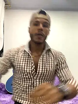 Snapshot of Grey325 chatting on October 30, 2025, 4:58 am Grey325 online show from October 30, 2025, 4:58 am