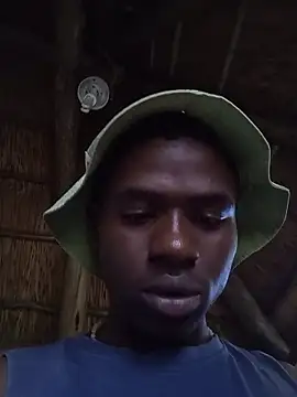 younggblackkCOCK19 online show from November 30, 2025, 12:31 pm