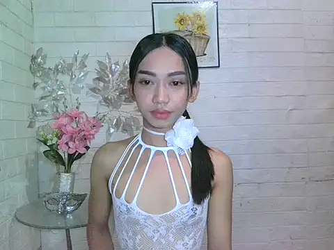 Snapshot of Queenpau chatting on October 28, 2025, 12:41 pm Queenpau online show from October 28, 2025, 12:41 pm