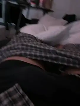 Snapshot of hasanka62 chatting on February 13, 2026, 7:37 am hasanka62 online show from February 13, 2026, 7:37 am