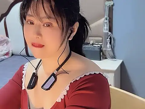 yaoyao22678 online show from January 17, 2026, 6:51 am