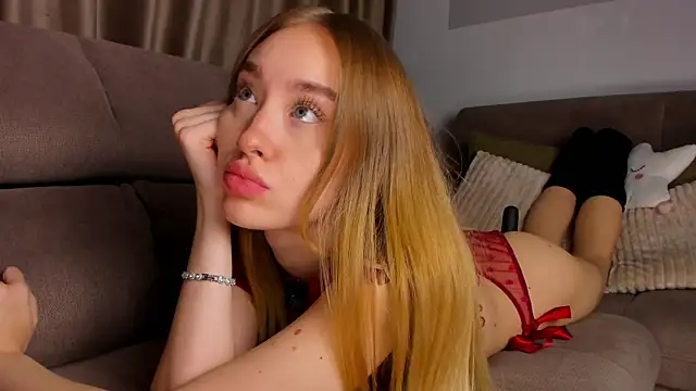 SugarSkye online show from December 21, 2025, 6:15 pm