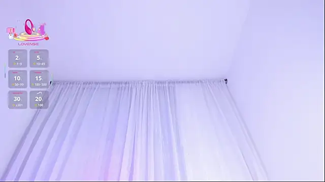 Leyacopper  online show from November 24, 2025, 11:26 pm