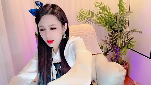 Snapshot of Vv123668 chatting on November 15, 2025, 12:45 pm Vv123668 online show from November 15, 2025, 12:45 pm