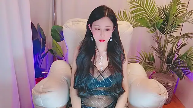 Snapshot of Vv123668 chatting on December 14, 2025, 2:33 pm Vv123668 online show from December 14, 2025, 2:33 pm