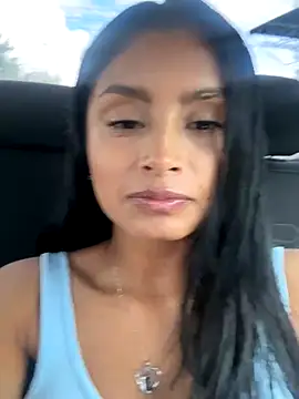 saragrey77 online show from November 16, 2025, 4:01 pm