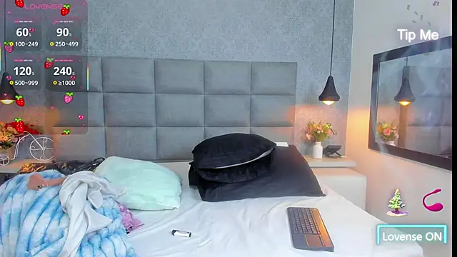 Luna Bella3 online show from January 9, 2026, 11:13 am