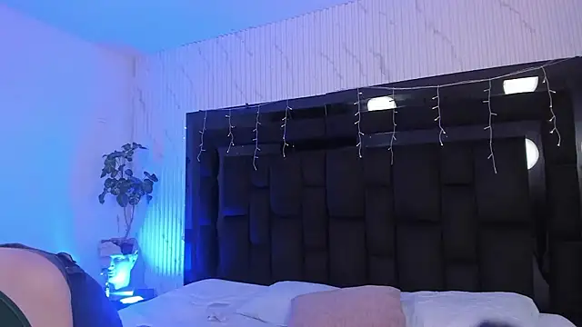 JanneBlossom  online show from February 25, 2026, 9:57 pm