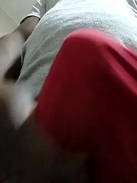 shoodly99 online show from April 24, 2026, 2:47 am