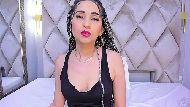 violett rabbit  online show from January 9, 2026, 8:21 pm