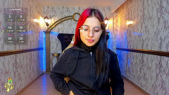 Snapshot of Ale_sweety_ chatting on February 3, 2026, 12:43 pm Ale sweety online show from February 3, 2026, 12:43 pm