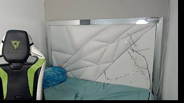 Cash G  online show from November 16, 2025, 8:25 pm