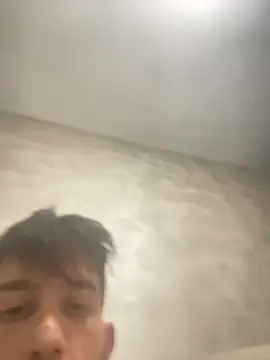 Dondeloquieras4 online show from April 18, 2026, 7:23 am