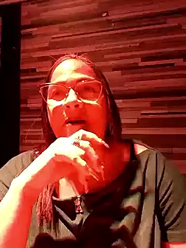 Snapshot of Angie_milf50 chatting on June 20, 2026, 5:32 am Angie milf50 online show from June 20, 2026, 5:32 am