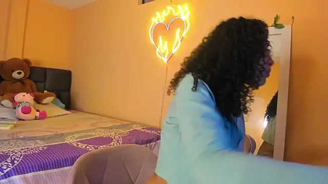 Keniia rizz online show from April 27, 2026, 6:28 pm