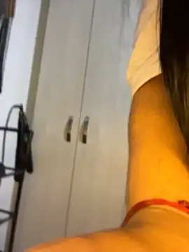 Im Saraaaa online show from May 23, 2026, 4:39 am