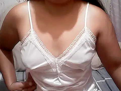 Snapshot of MahusaynaPiinay chatting on July 23, 2026, 11:24 pm MahusaynaPiinay online show from July 23, 2026, 11:24 pm