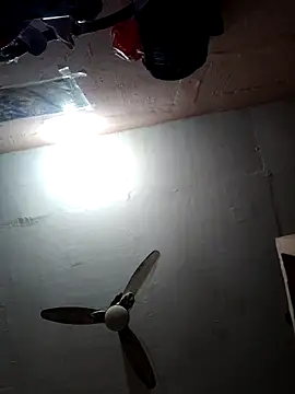 CUTE-GIRL-1 online show from November 22, 2025, 4:50 pm