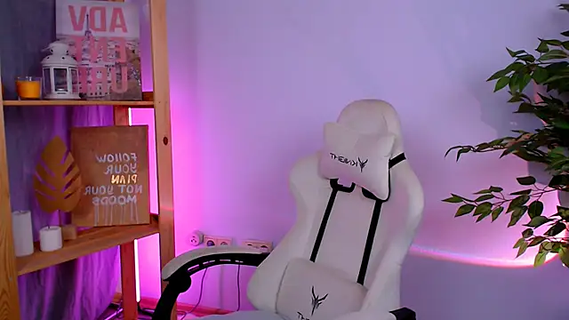 BallerinaCappuchino online show from November 9, 2025, 4:55 am