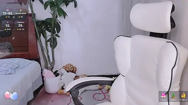 Tangt- online show from December 3, 2025, 2:41 am