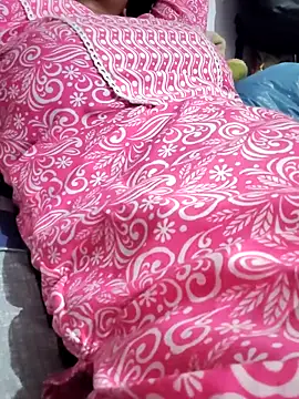 Hot-Rubyy online show from April 16, 2026, 5:36 pm