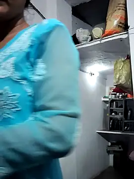 Hot-Rubyy online show from April 24, 2026, 2:19 pm