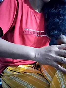 Hot-Rubyy online show from April 26, 2026, 5:21 pm