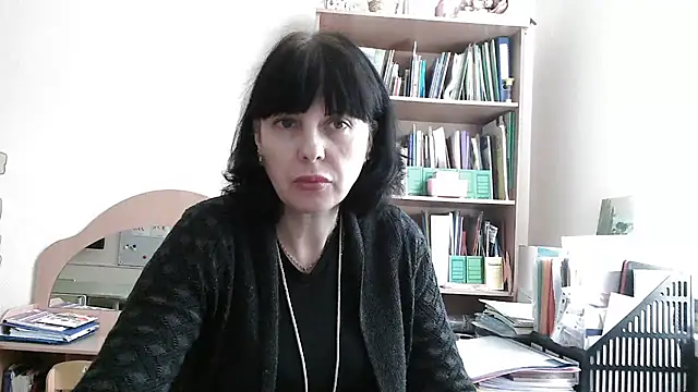 Snapshot of Viknika chatting on November 10, 2025, 9:41 am Viknika online show from November 10, 2025, 9:41 am