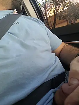 Tincho1051 online show from April 21, 2026, 8:01 pm