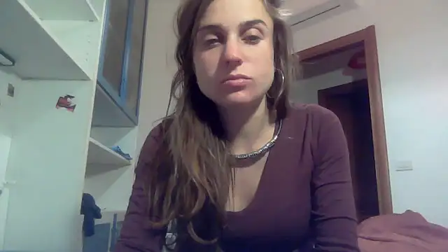 SinnEmily online show from December 16, 2025, 10:15 pm