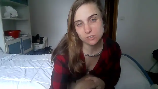 SinnEmily online show from March 14, 2026, 11:04 am