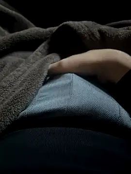 Snapshot of Goldendickinyou chatting on October 29, 2025, 3:25 pm Goldendickinyou online show from October 29, 2025, 3:25 pm