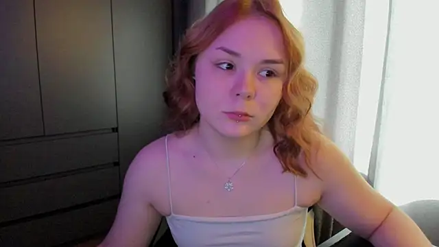 sophia lix online show from March 23, 2026, 5:22 am