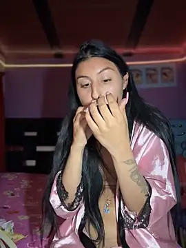 Snapshot of anny__18 chatting on November 5, 2025, 4:34 am anny 18 online show from November 5, 2025, 4:34 am