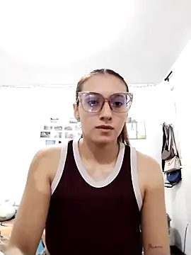 bellastorme04 online show from February 27, 2026, 1:27 am