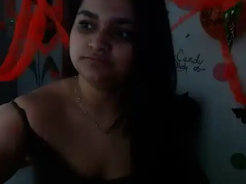 Snapshot of EmmaPayton_ chatting on October 28, 2025, 3:10 am EmmaPayton online show from October 28, 2025, 3:10 am