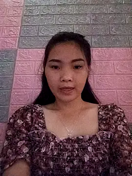 Lovebaby-love online show from November 3, 2025, 2:35 am