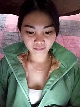 Lovebaby-love online show from November 26, 2025, 1:28 am