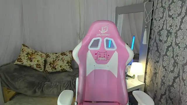 May Yam online show from April 13, 2026, 1:00 am