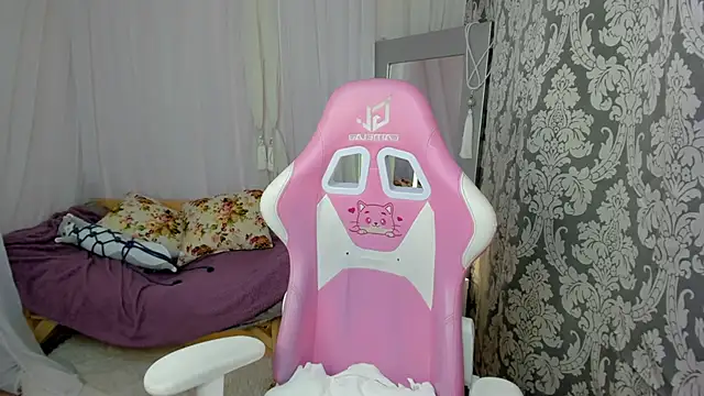 May Yam online show from April 23, 2026, 1:07 am