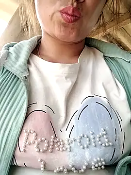 emini-xx online show from March 1, 2026, 3:08 am