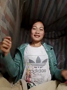 doggy-00 online show from December 4, 2025, 9:34 pm