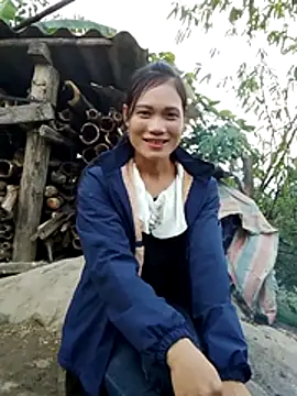 doggy-00 online show from December 14, 2025, 9:36 am