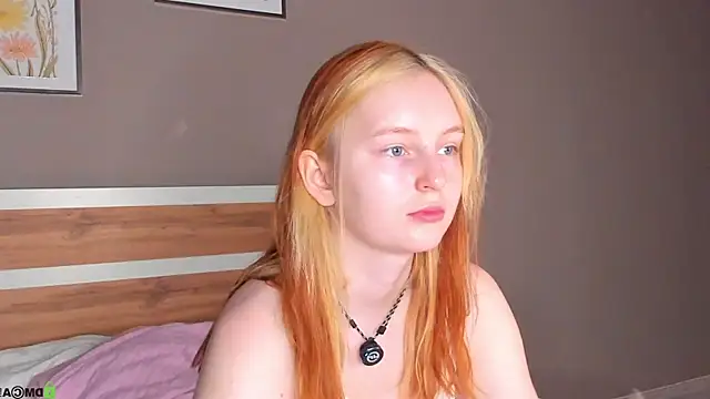 Snapshot of AngelWisee chatting on July 9, 2026, 3:10 am AngelWisee online show from July 9, 2026, 3:10 am