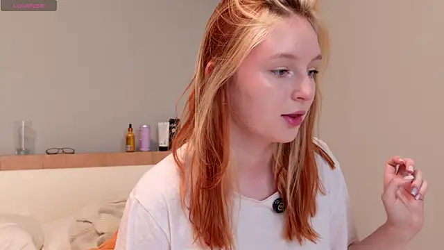 Snapshot of AngelWisee chatting on August 6, 2026, 3:08 am AngelWisee online show from August 6, 2026, 3:08 am