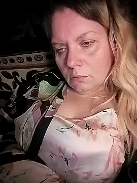 Snapshot of Lana-murr chatting on November 15, 2025, 6:26 pm Lana-murr online show from November 15, 2025, 6:26 pm