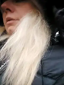 Snapshot of Lana-murr chatting on December 1, 2025, 7:57 am Lana-murr online show from December 1, 2025, 7:57 am