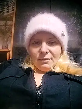 Snapshot of Lana-murr chatting on January 6, 2026, 11:58 am Lana-murr online show from January 6, 2026, 11:58 am