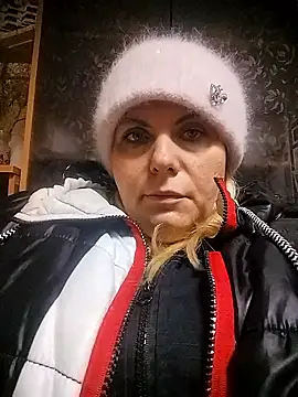 Snapshot of Lana-murr chatting on January 10, 2026, 8:32 pm Lana-murr online show from January 10, 2026, 8:32 pm